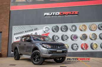 MITSUBISHI TRITON GD04 MATTE BLACK